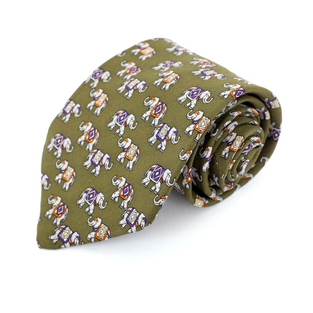 VTG Brooks Brothers Makers All Silk Elephants Green Necktie 3.75" 57" Made in US